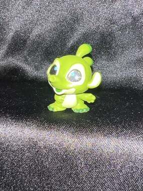 Disney Doorables Stitch Experiments Series Mini Figure (Green Experiment)